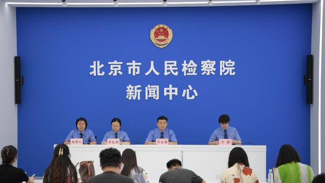 CBA官方：王薪凯与四川男篮签下1年半的C类合同